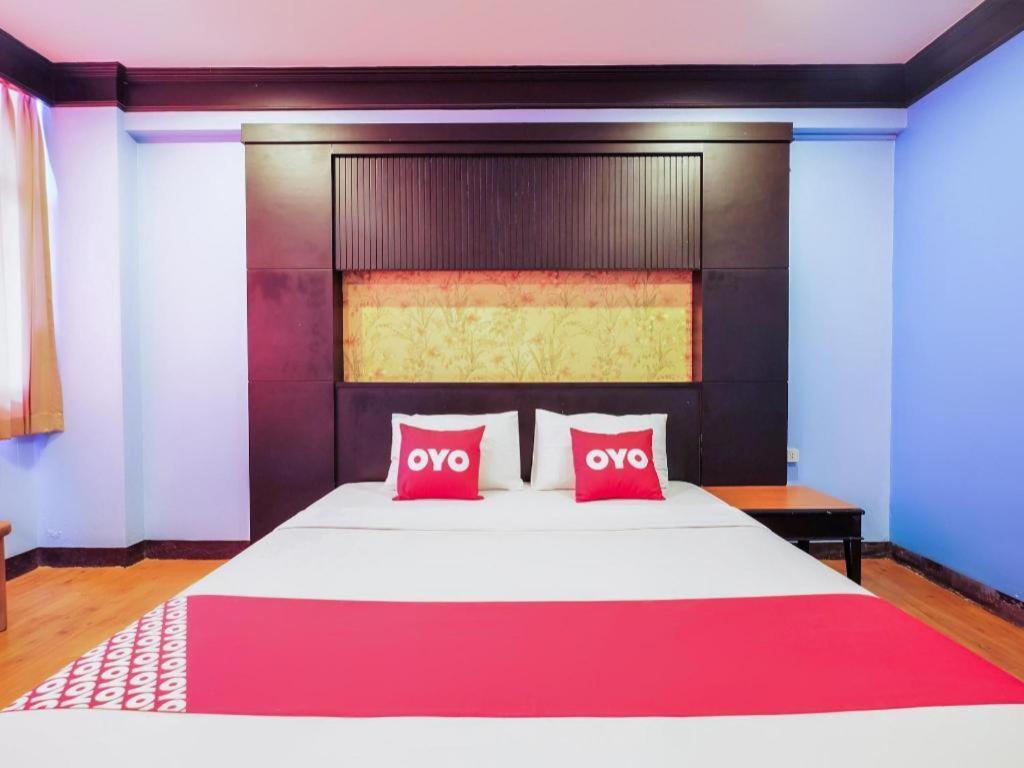 Oyo 565 Trang Hotel Exterior foto