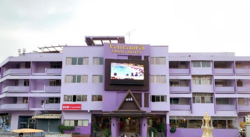 Oyo 565 Trang Hotel Exterior foto
