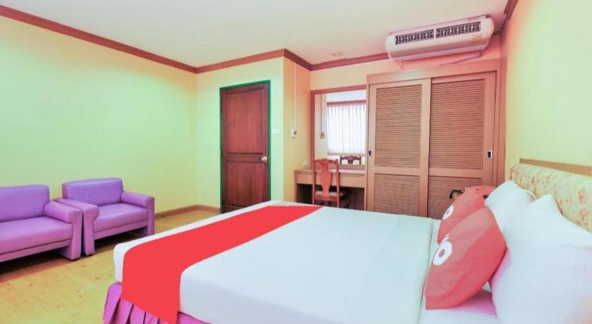 Oyo 565 Trang Hotel Exterior foto